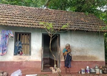 ಚಿಕ್ಕಮುಡ್ನೂರು : ಸಂಕಷ್ಟದಲ್ಲಿರುವ ಅಪ್ಪಿ ಅಜ್ಜಿ ನೆರವಿಗೆ ಧಾವಿಸಿದ ಅಭಿರಾಮ್ ಫ್ರೆಂಡ್ಸ್ :; ಸಂಕಷ್ಟದಲ್ಲಿರುವ ಅಪ್ಪಿ ಅಜ್ಜಿಗೆ ಬೇಕಿದೆ ಇನ್ನಷ್ಟು ನೆರವಿನ‌ ಹಸ್ತ