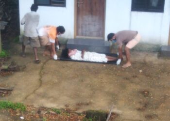 ಬಂಟ್ವಾಳ : ಅನಾರೋಗ್ಯದಿಂದ ರಸ್ತೆ ಬದಿ ಮಲಗಿದ್ದ ಕುಂದಾಪುರ ಮೂಲದ ಕೂಲಿ ಕಾರ್ಮಿಕನನ್ನು ಆಸ್ಪತ್ರೆ ದಾಖಲಿಸಿ ಮಾನವೀಯತೆ ಮೆರೆದ ಸೇವಾಭಾರತಿ ಕಾರ್ಯಕರ್ತರು