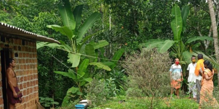 ZOOM.IN TV ವರದಿಯ ಫಲಶ್ರುತಿ:; ತಾಯಿ ಮಗನ ಕಷ್ಟಕ್ಕೆ ಸ್ಪಂದಿಸಿದ ಪುಣಚ ಗ್ರಾ.ಪಂ; ಶೀಘ್ರದಲ್ಲಿ ಸರಿಯಾದ ವ್ಯವಸ್ಥೆ ಕಲ್ಪಿಸುವುದಾಗಿ ಭರವಸೆ