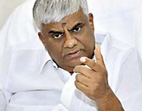 ಪುತ್ತೂರು : ಖಾಸಗಿ ನರ್ಸಿಂಗ್ ಹೋಮ್​ಗಳ ವಿರುದ್ಧ ಪ್ರಚೋದನಕಾರಿ ಹೇಳಿಕೆ:; ಮಾಜಿ ಸಚಿವ ರೇವಣ್ಣ ವಿರುದ್ದ ಭಾರತೀಯ ವೈದ್ಯಕೀಯ ಸಂಘದ ಕರ್ನಾಟಕ ಶಾಖೆಯ ಕಿರುಕುಳ ತಡೆ ಕಮಿಟಿಯ ಅಧ್ಯಕ್ಷ ಡಾ.ಗಣೇಶ್ ಪ್ರಸಾದ್ ರಿಂದ ದೂರು