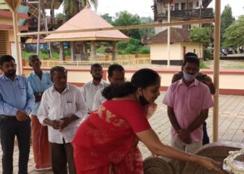 ಕಾರ್ಣಿಕ ಮೆರೆದ ತುಳುನಾಡ ಕಾರ್ಣಿಕ ಶಕ್ತಿಗಳು:; ಇಷ್ಟಾರ್ಥ  ಈಡೇರಿದ ಹಿನ್ನೆಲೆಯಲ್ಲಿ ಕಲ್ಲೇಗ ಕಲ್ಕುಡ ಕಲ್ಲುರ್ಟಿ ದೈವಸ್ಥಾನಕ್ಕೆ ಬೆಳ್ಳಿಯ ಆಭರಣ ಹರಕೆಯಾಗಿ ಸಮರ್ಪಣೆ