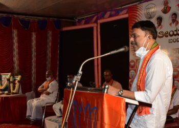 ಒಬ್ಬ ಶಾಸಕನ ಹಿಂದೆ ಓಡಾಡುವುದಕ್ಕಿಂತ ಪಕ್ಷದ ಹಿಂದೆ ಹಿಂದೆ ಓಡಾಡಿ- ರಾಜೇಶ್ ನಾಯ್ಕ್