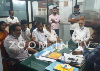 ಅನಧಿಕೃತ ಅಂಗಡಿಗಳನ್ನು ತೆರವುಗೊಳಿಸಿದ ಪೌರಾಯುಕ್ತರಿಗೆ ಕಾಂಗ್ರೆಸ್ ನಾಯಕರಿಂದ ತರಾಟೆ ಹಾಗೂ ನಗರ ಸಭಾ ಬಿಜೆಪಿ ಆಡಳಿತದ ವಿರುದ್ಧ ಹೋರಾಟದ ಎಚ್ಚರಿಕೆ