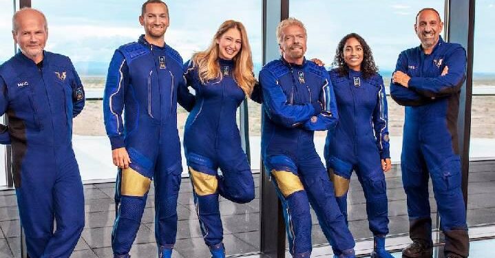 ಹೊಸ ಇತಿಹಾಸ ಸೃಷ್ಟಿಸಿದ ರಿಚರ್ಡ್ ಬ್ರಾನ್ಸನ್ ಅಂಡ್ ಟೀಂ; ಮೊಟ್ಟಮೊದಲ ‘ಸ್ಪೇಸ್ ಟೂರ್’ ಸಕ್ಸಸ್