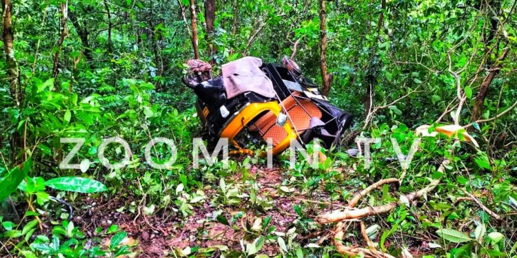 ಕಾವು : ಬ್ರೇಕ್ ಫೇಲ್ ಆಗಿ ರಿಕ್ಷಾ ಪಲ್ಟಿ:; ಚಾಲಕ ಸಹಿತ ಮೂವರಿಗೆ ಗಾಯ..!