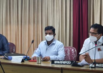 ಪುತ್ತೂರು: ಶಾಸಕರಿಂದ ಎಸ್.ಎಸ್.ಎಲ್.ಸಿ ಪರೀಕ್ಷಾ ತಯಾರಿ ಪೂರ್ವಭಾವಿ ಸಭೆ