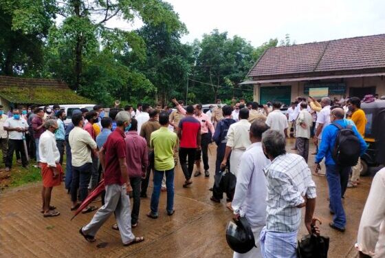 ಬಂಟ್ವಾಳ: ಭಿನ್ನ ಉದ್ದೇಶಗಳಿಗೆ ಪ್ರತಿಭಟನೆಗೆ ಸೇರಿದ್ದ ಕಾಂಗ್ರೆಸ್ ಮತ್ತು ಬಿಜೆಪಿ ಕಾರ್ಯಕರ್ತರ ನಡುವೆ ಘರ್ಷಣೆ ;: ಆರ್.ಟಿ.ಐ.ಕಾರ್ಯಕರ್ತನ ಮೇಲೆ ಹಲ್ಲೆ ಆರೋಪ