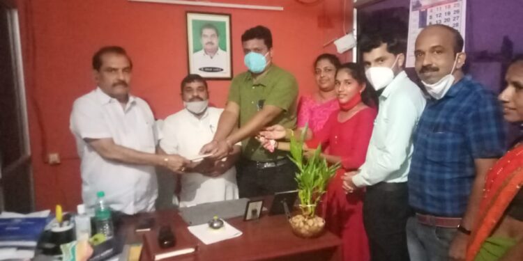 ಬೆಳ್ತಂಗಡಿ: ಯುವವಾಹಿನಿ(ರಿ) ವತಿಯಿಂದ ವಿದ್ಯಾರ್ಥಿನಿಯ ದತ್ತು ಸ್ವೀಕಾರ