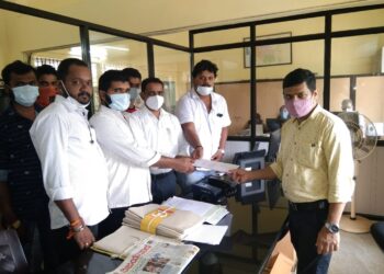 ಅಕ್ರಮ ಬಾಂಗ್ಲಾದೇಶಿ ಒಳನುಸುಳುಕೋರರು ಹಾಗೂ ರೋಹಿಂಗ್ಯಾರನ್ನು ರಾಜ್ಯ ಹಾಗೂ ದೇಶದಿಂದ ಹೊರಕಾಕಲು ಆಗ್ರಹಿಸಿ ವಿ.ಹಿಂ.ಪ. ಬಜರಂಗದಳ ಪುತ್ತೂರು ಪ್ರಖಂಡ ವತಿಯಿಂದ ಮನವಿ