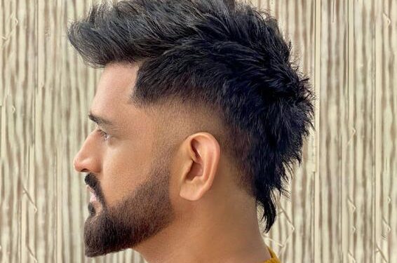 ಹೊಸ ಹೇರ್​ಸ್ಟೈಲ್ ನಲ್ಲಿ ಮಾಹಿ:; ಸೋಷಿಯಲ್​​ ಮೀಡಿಯಾದಲ್ಲಿ ಧೂಳೆಬ್ಬಿಸುತ್ತಿದೆ ‘ಧೋನಿ ನ್ಯೂ ಲುಕ್’