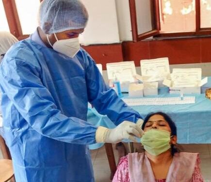 ಕೇರಳ-ಕರ್ನಾಟಕ ಗಡಿಯಲ್ಲಿ ಹೈ ಅಲರ್ಟ್:; ಆರ್.ಟಿ.ಪಿ.ಸಿ.ಆರ್ ನೆಗೆಟಿವ್ ರಿಪೋರ್ಟ್ ಕಡ್ಡಾಯ