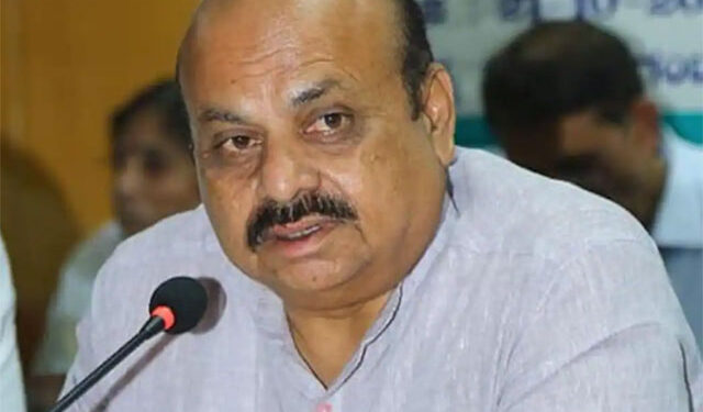 ಎರಡು ಡೋಸ್ ವ್ಯಾಕ್ಸಿನ್ ಪಡೆದಿರಷ್ಟೇ ರಾಜ್ಯಕ್ಕೆ ಪ್ರವೇಶ- ಸಿಎಂ ಬೊಮ್ಮಾಯಿ