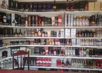 ರಾಜ್ಯ ಮತ್ತು ರಾಷ್ಟ್ರೀಯ ಹೆದ್ದಾರಿಗಳಲ್ಲಿ ಮದ್ಯ ಮಾರಾಟ ಮಾಡದಂತೆ ಖಡಕ್ ಆದೇಶ ನೀಡಿದ ಸುಪ್ರೀಂಕೋರ್ಟ್