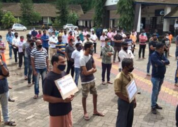 ಸುಬ್ರಹ್ಮಣ್ಯ: ಶಿಕ್ಷಕನಿಂದಲೇ ಅಪ್ರಾಪ್ತೆ ವಿದ್ಯಾರ್ಥಿನಿಯ ಮೇಲೆ ಅತ್ಯಾಚಾರ ಪ್ರಕರಣ:; ಆರೋಪಿ ಶಿಕ್ಷಕನನ್ನು ಉದ್ಯೋಗದಿಂದ ವಜಾಗೊಳಿಸುವಂತೆ ಸಾರ್ವಜನಿಕರಿಂದ ಪ್ರತಿಭಟನೆ