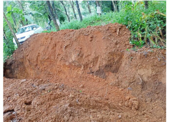 ಕಡಬ: ಮನೆಗೆ ಸಂಪರ್ಕಿಸುವ ರಸ್ತೆ ಬಂದ್‌ ಮಾಡಿ, ಬೆದರಿಕೆ ಆರೋಪ:; ಸ್ಥಳೀಯ ವ್ಯಕ್ತಿಯ ವಿರುದ್ಧ ಪೊಲೀಸ್ ಠಾಣೆಗೆ ದೂರು