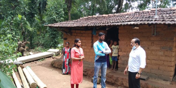 ಪುತ್ತೂರು: ಆರ್ಥಿಕ ಸಂಕಷ್ಟದಲ್ಲಿರುವ ಕುಟುಂಬದ ಮನೆ ನಿರ್ಮಾಣಕ್ಕೆ ಸಹಾಯಹಸ್ತ ಚಾಚಿದ ಅಶೋಕ್ ಕುಮಾರ್ ರೈ ಕೋಡಿಂಬಾಡಿ