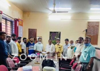 ಪುತ್ತೂರು: ಶ್ರೀ ಮಹಾಲಿಂಗೇಶ್ವರ ದೇವಸ್ಥಾನದ  ದೇವರಮಾರು ಗದ್ದೆಯಲ್ಲಿ ಅನ್ಯಮತೀಯರ ವಾಹನ ನಿಲುಗಡೆ :ಭಕ್ತರಿಗೆ ತೊಂದರೆ ; ಸೂಕ್ತ ಕ್ರಮ ಕೈಗೊಳ್ಳುವಂತೆ ಹಿಂ.ಜಾ.ವೇ ಮನವಿ