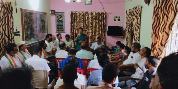 ಪೆಟ್ರೋಲ್, ಡಿಸೇಲ್, ಅಡುಗೆ ಅನಿಲಕ್ಕೆ ವಿಪರೀತವಾಗಿ ಬೆಲೆ ಏರಿಸಿದ ಹಾಗೂ ಜನಸಾಮಾನ್ಯರು ದಿನ ನಿತ್ಯ ಬಳಕೆ ಮಾಡುವ ವಸ್ತುಗಳ ಬೆಲೆ ಏರಿಸಿ ಜನರ ಬದುಕಿಗೆ ಸಂಕಷ್ಟ ತಂದಿರುವ ಬಿಜೆಪಿ ಸರಕಾರದ ದುರಾಡಳಿತ ಬಗ್ಗೆ ಜನತೆಗೆ ತಿಳಿಸಿ-  ಶಕುಂತಲಾ ಟಿ ಶೆಟ್ಟಿ