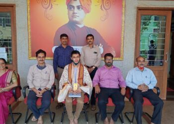 ಪುತ್ತೂರು: ಉನ್ನತ ಶಿಕ್ಷಣಕ್ಕಾಗಿ ವಿದೇಶಕ್ಕೆ ತೆರಳುತ್ತಿರುವ ವಿವೇಕಾನಂದ ಪ.ಪೂ ಕಾಲೇಜಿನ ಹಿರಿಯ ವಿದ್ಯಾರ್ಥಿ ಗೌತಮ್ ಎ.ಪಿ ಯವರಿಗೆ ಸನ್ಮಾನ