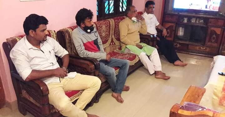 ಮಡಿಕೇರಿ: ಹಲ್ಲೆಗೊಳಗಾದ ಸೈನಿಕನ ಮನೆಗೆ ಹಿಂ.ಜಾ.ವೇ. ಕ್ಷೇತ್ರೀಯ ಸಂಘಟನಾ ಕಾರ್ಯದರ್ಶಿ ಜಗದೀಶ್ ಕಾರಂತ್ ಭೇಟಿ