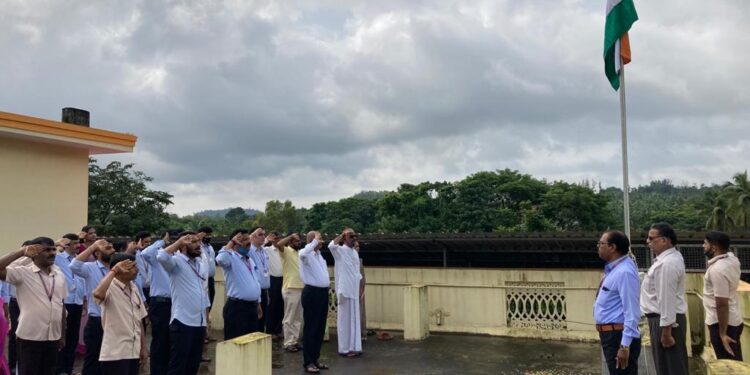 ವಿಟ್ಲ: ಗ್ರಾಮೀಣ ಸಹಕಾರಿ ಬ್ಯಾಂಕಿನ ಪ್ರಧಾನ ಕಚೇರಿಯಲ್ಲಿ 75ನೇ ವರ್ಷದ ಸ್ವಾತಂತ್ರ್ಯ ದಿನಾಚರಣೆ