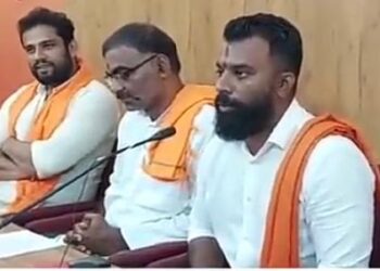 ಇದು ಚುನಾವಣೆಯನ್ನು ಮುಂದಿಟ್ಟುಕೊಂಡು ಹಿಂದೂ ಸಮಾಜದ ಹಾದಿ ತಪ್ಪಿಸುವ ಹುನ್ನಾರ:; ಬಿಜೆಪಿಗೆ ತಾಕತ್ತಿದ್ದರೆ ಎಸ್ಡಿಪಿಐಯನ್ನು ಬ್ಯಾನ್ ಮಾಡಲಿ – ಹಿಂ.ಮಹಾಸಭಾ ರಾಜ್ಯಾಧ್ಯಕ್ಷ ರಾಜೇಶ್ ಪವಿತ್ರನ್ ವಾಗ್ದಾಳಿ