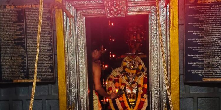 ಪುತ್ತೂರು: ಕಲ್ಲಾರೆ ಶ್ರೀ ಗುರುರಾಘವೇಂದ್ರ ಸ್ವಾಮಿ ಮಠದಲ್ಲಿ ಆರಾಧನಾ ಮಹೋತ್ಸವ- ರಥೋತ್ಸವ