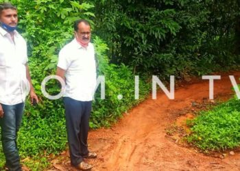 ಸೂತ್ರಬೆಟ್ಟು: ಸರಿಯಾದ ರಸ್ತೆ ವ್ಯವಸ್ಥೆಯಿಲ್ಲದೇ ಸಂಕಷ್ಟ ಅನುಭವಿಸುತ್ತಿರುವ ಸ್ಥಳೀಯ ನಿವಾಸಿಗಳು:; ಹಲವು ವರ್ಷಗಳಿಂದ ಈಡೇರಿಲ್ಲ ಬೇಡಿಕೆ:; ಮೊದಲ ಬಾರಿಗೆ ನಗರಸಭಾ ಅಧ್ಯಕ್ಷ ಭೇಟಿ: ಶೀಘ್ರ ರಸ್ತೆ ದುರಸ್ಥಿಯ ಭರವಸೆ