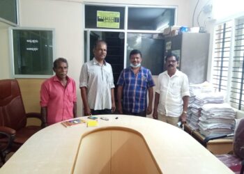 ಪುತ್ತೂರು ಬ್ಲಾಕ್ ಎಸ್ ಟಿ ಘಟಕದ ಅಧ್ಯಕ್ಷ ಮಹಾಲಿಂಗ ನಾಯ್ಕ್ ನೆರಿಮೊಗರು ರವರು ಸರ್ವೆ -ಮುಂಡೂರು ಗ್ರಾಮದ ಕಾಂಗ್ರೆಸ್ ನಾಯಕರ ಭೇಟಿ ಸಮಾಲೋಚನೆ