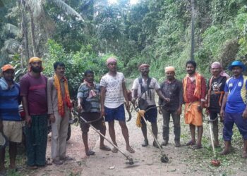 ಪುತ್ತೂರು: ವಿ.ಹಿಂ.ಪ. ಭಜರಂಗದಳ ಶ್ರೀ ದುರ್ಗಾ ವೆಂಕಟ್ರಮಣ ಘಟಕ ಸಾಜ ಹಾಗೂ ಬಿಜೆಪಿ ಬೂತ್ ಸಮಿತಿ  ಸಹಯೋಗದೊಂದಿಗೆ ಸ್ವಚ್ಚತಾ ಕಾರ್ಯ