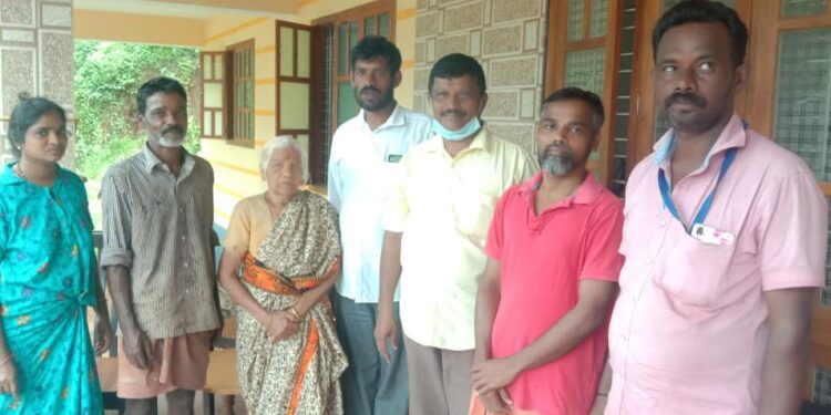 ಪುತ್ತೂರು:  ಬ್ಲಾಕ್ ಕಾಂಗ್ರೆಸ್ ಎಸ್ ಟಿ ಘಟಕದಿಂದ ಪಕ್ಷದ ಮುಖಂಡರ ಭೇಟಿ:;  ಪಕ್ಷ ಸಂಘಟಣೆ ಬಗ್ಗೆ ಸಮಾಲೋಚನೆ