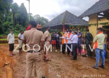 ಉದನೆ: ಗಣಪತಿ ಕಟ್ಟೆಯನ್ನು ಕಿಡಿಗೇಡಿಗಳು ಪುಡಿಗೈದ ಪ್ರಕರಣ:; ಘಟನಾ ಸ್ಥಳಕ್ಕೆ ಹಿಂ.ಜಾ.ವೇ ಮುಖಂಡರು ಭೇಟಿ:; ಆರೋಪಿಗಳನ್ನು ತಕ್ಷಣ ಬಂಧಿಸಲು ಆಗ್ರಹ