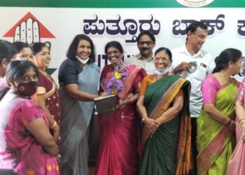 ಪುತ್ತೂರು: ಬ್ಲಾಕ್ ಮಹಿಳಾ ಕಾಂಗ್ರೆಸ್ ನೂತನ ಅಧ್ಯಕ್ಷೆಯಾಗಿ ಶಾರದಾ ಅರಸ್‌ ಅಧಿಕಾರ ಸ್ವೀಕಾರ