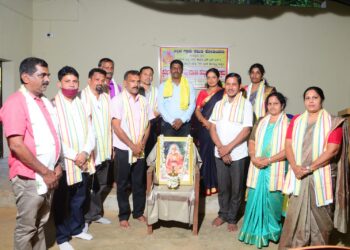 ಕೋಡಿಂಬಾಡಿ: ಬಿಲ್ಲವ ಗ್ರಾಮ ಸಮಿತಿ ವತಿಯಿಂದ ಪ್ರತಿಭಾ ಪುರಸ್ಕಾರ ಮತ್ತು ಮಹಿಳಾ ಸಮ್ಮಿಲನ ಕಾರ್ಯಕ್ರಮ