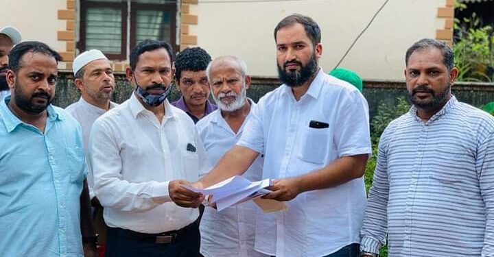 ಮರೀಲ್ : ಚರಂಡಿ ಅವ್ಯವಸ್ಥೆಯನ್ನು ಸರಿಪಡಿಸಲು ಒತ್ತಾಯಿಸಿ ಎಸ್.ಡಿ.ಪಿ.ಐ ವತಿಯಿಂದ ಪ್ರತಿಭಟನೆ:; ಪ್ರತಿಭಟನಾ ಸ್ಥಳಕ್ಕೆ ಮುಖ್ಯ ಇಂಜಿನಿಯರ್ ಭೇಟಿ, ಮನವಿ ಸ್ವೀಕಾರ