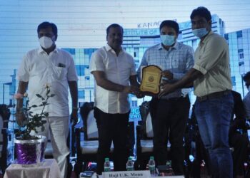 ಅಸಹಾಯಕ ರೋಗಿಗಳಿಗೆ ನೀಡಿದ ಅಪ್ರತಿಮ ಸೇವೆಗಾಗಿ  ‘ರವೂಫ್ ಸಾಲ್ಮರ’ ರವರಿಗೆ ಕಣಚೂರ್ ವೈದ್ಯಕೀಯ ಆಸ್ಪತ್ರೆಯಲ್ಲಿ  ಸನ್ಮಾನ