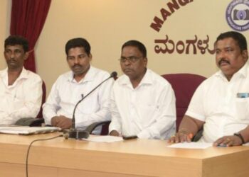 ಬಡಗನ್ನೂರು: ತೋಟದ ಮಾಲಕನಿಂದ ಕೆಲಸಕ್ಕೆ ಬರುತ್ತಿದ್ದ ಅಪ್ರಾಪ್ತೆಯ ಅತ್ಯಾಚಾರ ಆರೋಪ:; ಪ್ರಕರಣದ ಸತ್ಯಾಸತ್ಯತೆ ಬಯಲಾಗಬೇಕು, (ಅ.21) ಸಂಪ್ಯ ಪೊಲೀಸ್ ಠಾಣೆ ಮುಂಭಾಗ ಪ್ರತಿಭಟನೆ-ದಲಿತ ಸಂಘಟನೆಗಳ ಸಮನ್ವಯ ಸಮಿತಿ