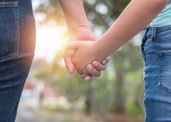 ಗುರುಪುರ: ಚಿಲಿಂಬಿ ಗುಡ್ಡೆಯಲ್ಲಿ ಅನ್ಯಕೋಮಿನ ಯುವಕನ ಜೊತೆ ಹಿಂದೂ ಯುವತಿಯರು ಪತ್ತೆ ಪ್ರಕರಣ:; ಇಬ್ಬರು ಯುವಕರು ಪೊಲೀಸ್ ವಶಕ್ಕೆ, ಪೋಕ್ಸೋ ಕಾಯ್ದೆಯಡಿ ಪ್ರಕರಣ ದಾಖಲು