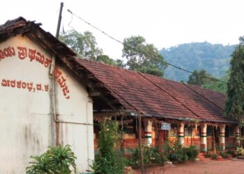 (ಅ.10) ವೀರಕಂಭ: ಹಿ.ಪ್ರಾ. ಶಾಲೆಯಲ್ಲಿ ‘ಸರಸ್ವತಿ ಪೂಜೆ ಹಾಗೂ ಇಂಗ್ಲೀಷ್ ಮೀಡಿಯಂ ತರಗತಿ ಉದ್ಘಾಟನಾ ಕಾರ್ಯಕ್ರಮ