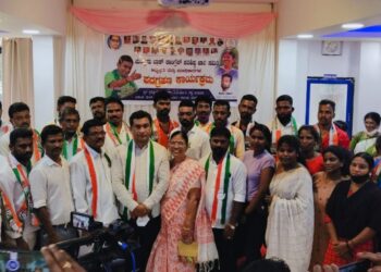 ಪುತ್ತೂರು: ಬ್ಲಾಕ್ ಕಾಂಗ್ರೆಸ್ ಪರಿಶಿಷ್ಟ ಜಾತಿ ಸಮಿತಿ ಅಧ್ಯಕ್ಷರು ಮತ್ತು ಪದಾಧಿಕಾರಿಗಳ ಪದಗ್ರಹಣ ಕಾರ್ಯಕ್ರಮ:; ಆರ್.ಎಸ್.ಎಸ್. ಮತ್ತು ಬಿಜೆಪಿಗರು ದಲಿತ ವಿರೋಧಿಗಳು – ಸುಧೀರ್ ಕುಮಾರ್ ಮರೋಳಿ