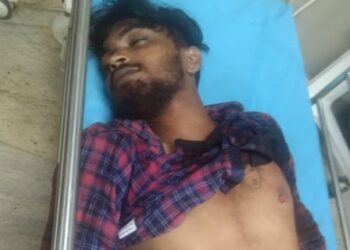 ಮಂಗಳೂರು:  ದಸರಾ ಸಂಭ್ರಮದ ವೇಳೆ ಲಾಡ್ಜ್ ನಲ್ಲಿ ನಡೆಯಿತು ಭೀಕರ ಹತ್ಯೆ..!!  ಪಾರ್ಟಿ ವೇಳೆ ಜೊತೆಗಿದ್ದ ಗೆಳೆಯನಿಂದಲೇ ಕೊಲೆ