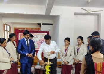 ಪುತ್ತೂರು: ಅಕ್ಷಯ ಕಾಲೇಜಿನಲ್ಲಿ ಶಿಕ್ಷಕ ಹಾಗೂ ಹೆತ್ತವರ ಸಂಘದ ವತಿಯಿಂದ ನೂತನವಾಗಿ ದಾಖಲಾದ ವಿದ್ಯಾರ್ಥಿಗಳಿಗೆ ಹಾಗೂ ಅವರ ಹೆತ್ತವರಿಗೆ ಮಾಹಿತಿ ಕಾರ್ಯಾಗಾರ