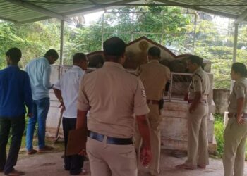 ಮಂಗಳೂರು: ಕಿಡಿಗೇಡಿಗಳಿಂದ ನಾಗನ ಕಟ್ಟೆ ಧ್ವಂಸ..!!