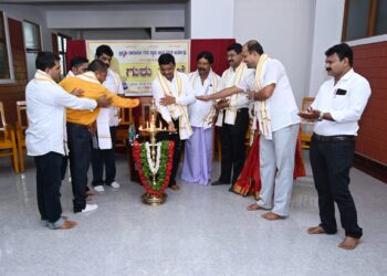 ಬಿಲ್ಲವ ಗ್ರಾಮ ಸಮಿತಿ ಆರ್ಯಾಪು ವತಿಯಿಂದ ಸಂಪ್ಯ ಅಕ್ಷಯ ಕಾಲೇಜಿನಲ್ಲಿ ಗುರು ಪೂಜೆ