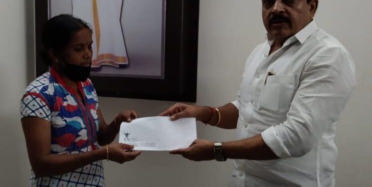 ಅನಾರೋಗ್ಯದಿಂದ ಬಳಲುತ್ತಿರುವ ಮಗುವಿನ ಚಿಕಿತ್ಸೆಗೆ ಅಶೋಕ್ ಕುಮಾರ್ ರೈ ಕೋಡಿಂಬಾಡಿಯವರಿಂದ ಆರ್ಥಿಕ ನೆರವು