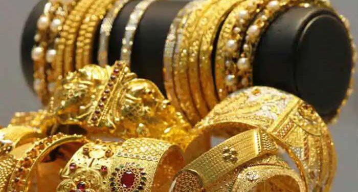 ಪುತ್ತೂರು: ದಾರಿ ಮಧ್ಯೆ ಚಿನ್ನದ ಒಡವೆಗಳಿರುವ ಪ್ಲಾಸ್ಟಿಕ್ ಕವರ್ ಕಳೆದುಹೋಗಿದೆ:; ಸಿಕ್ಕಿದವರು ಕೂಡಲೇ ಸಂಪರ್ಕಿಸಿ..!!