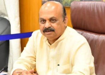 ಕೇಂದ್ರ ಸರ್ಕಾರದ ಬೆನ್ನಲ್ಲೇ, ರಾಜ್ಯದಲ್ಲಿಯೂ ಪೆಟ್ರೋಲ್, ಡೀಸೆಲ್ ಬೆಲೆ ಇಳಿಕೆ..!! – ಸಿಎಂ ಬೊಮ್ಮಾಯಿ ಘೋಷಣೆ