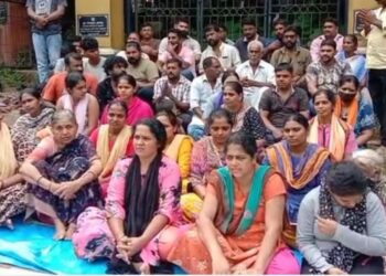 ಮಂಗಳೂರು: ನಾಗಬನಕ್ಕೆ ಹಾನಿಗೊಳಿಸಿದ ಪ್ರಕರಣ:; ದುಷ್ಕರ್ಮಿಗಳ ಪತ್ತೆಗೆ ಸ್ಥಳೀಯರಿಂದ ಪ್ರತಿಭಟನೆ