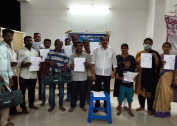 ಪುತ್ತೂರು: ರೈ ಎಸ್ಟೇಟ್ ಎಜ್ಯುಕೇಶನಲ್ ಎಂಡ್ ಚಾರಿಟೇಬಲ್ ಟ್ರಸ್ಟ್ ವತಿಯಿಂದ ಕಾರ್ಮಿಕರಿಗೆ ಉಚಿತ ಗುರುತಿನ ಚೀಟಿ ವಿತರಣೆ