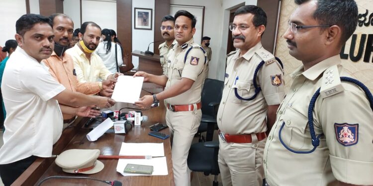 ಪತ್ರಕರ್ತ ಸುಖಪಾಲ್ ಪೊಳಲಿ ಕೊಲೆಯತ್ನ ಪ್ರಕರಣ: ಮಂಗಳೂರು ಪೊಲೀಸ್ ಕಮೀಷನರ್ ಗೆ ಜರ್ನಲಿಸ್ಟ್ ಯೂನಿಯನ್ ಪುತ್ತೂರು ತಾಲೂಕು ಸಮಿತಿಯಿಂದ ಮನವಿ